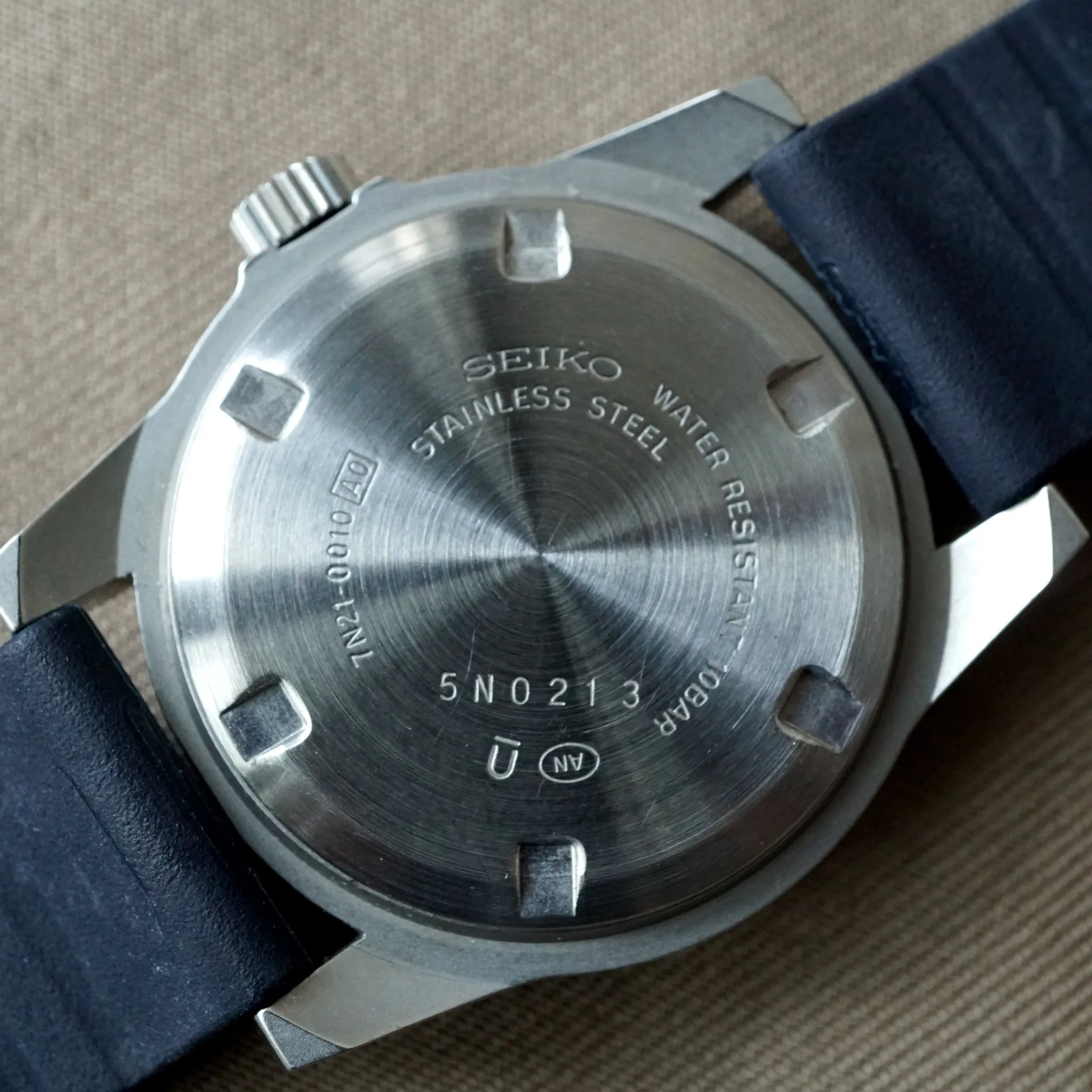 1995 SEIKO REF.7N21-0010 SUS LUM DIAL FIELD WATCH