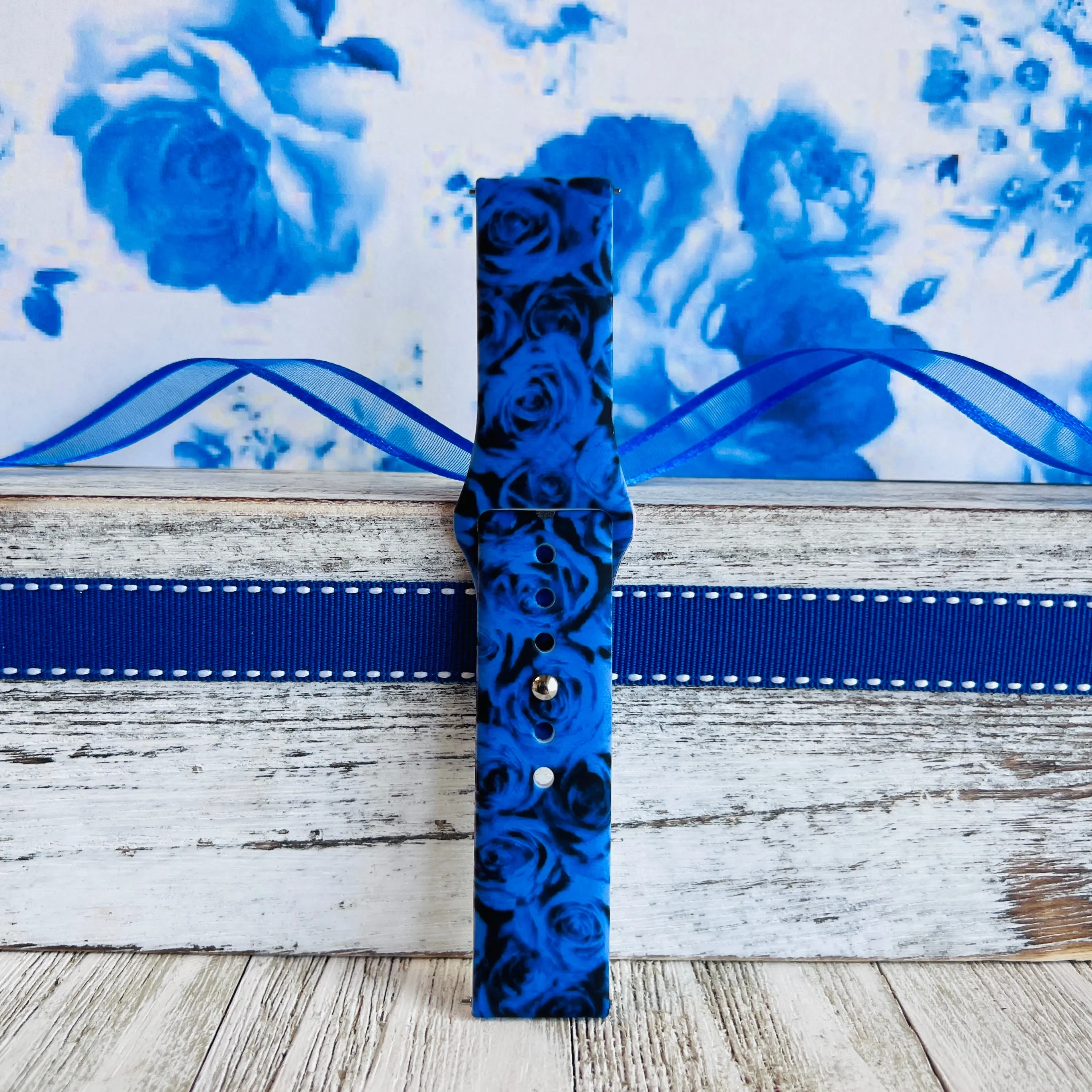 Cobalt Blue Roses Print Silicone Band For Samsung Watch