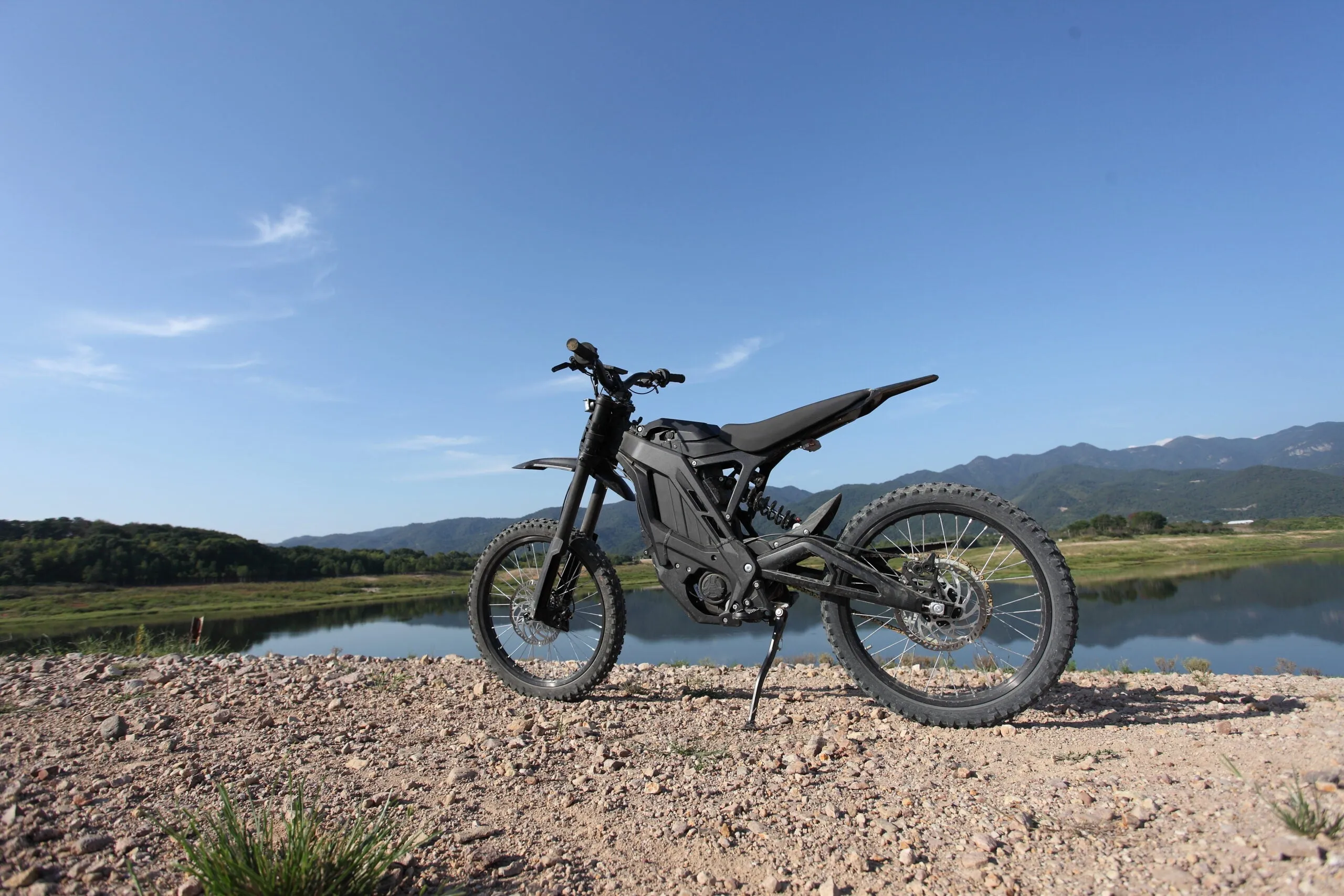 E RIDE PRO SS 19"- 72V Long Range All Terrain Electric Dirt Bike