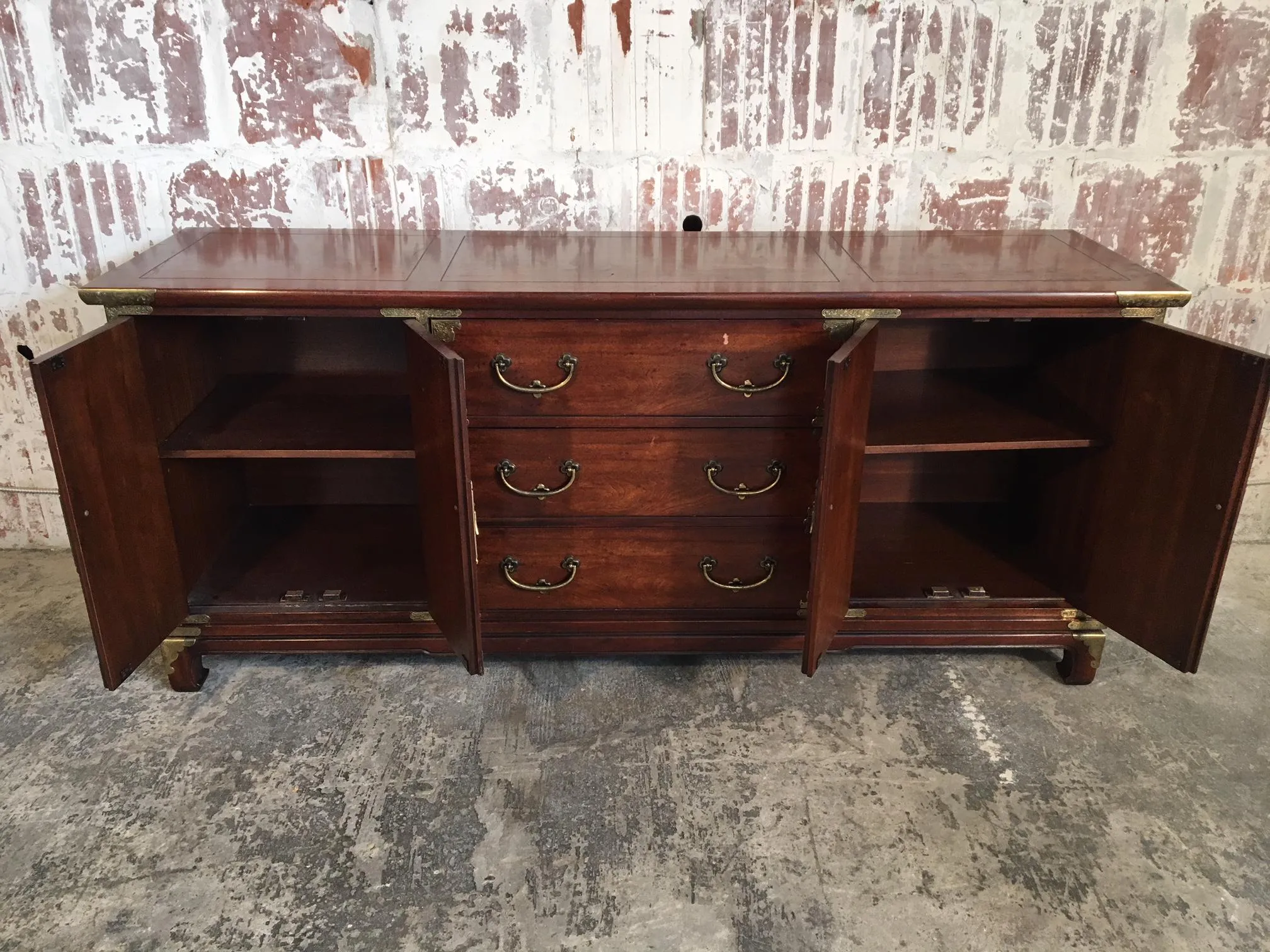 Henredon Asian Chinoiserie Credenza