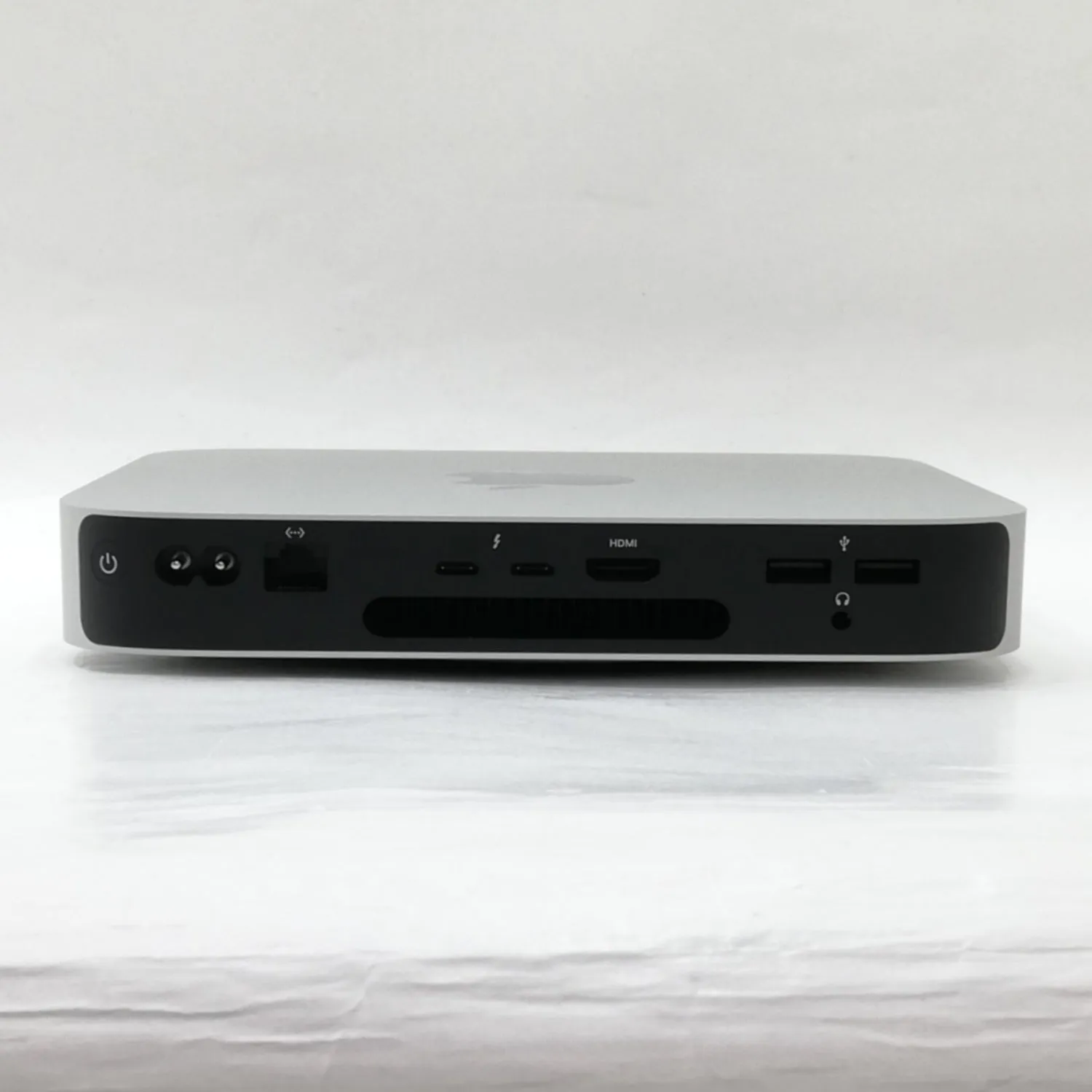 Mac mini M2 / 2023 / 8GB / 256GB / シルバー / ランク:A / MMFJ3J/A / 【中古品管理番号:35283】