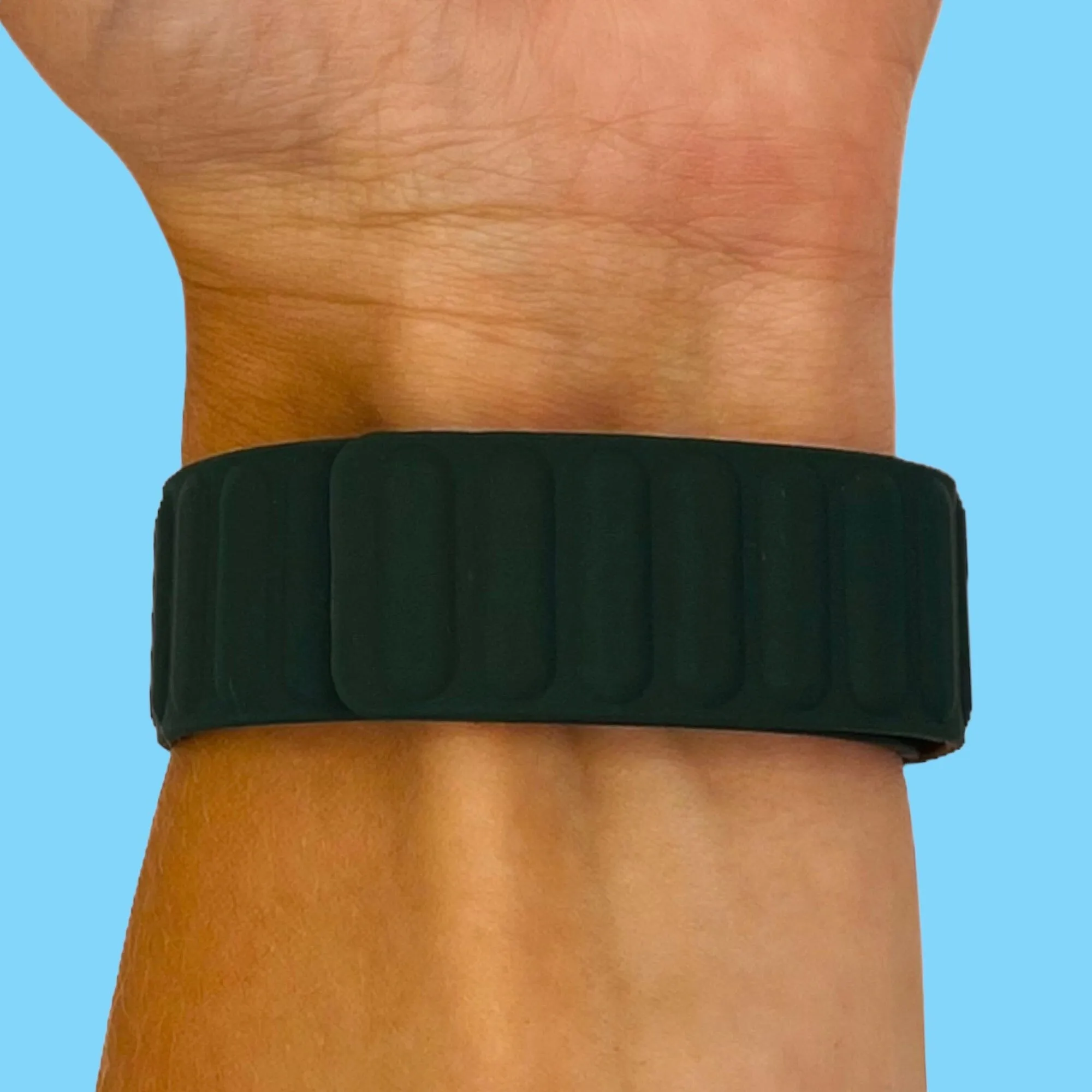 Magnetic Silicone Watch Straps Compatible with the Fitbit Charge 2