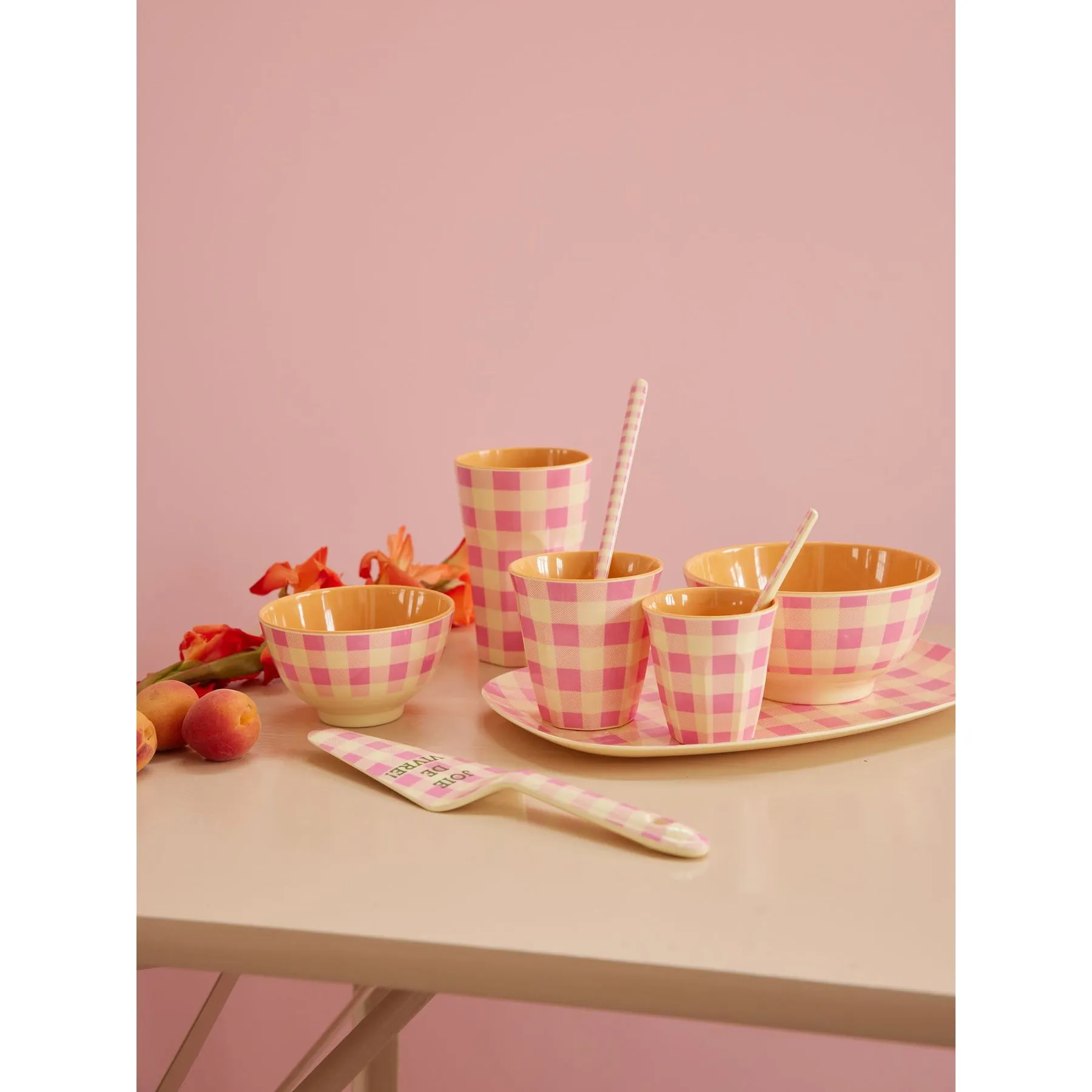 Rice DK Melamine Cake Server - Pink - Check It Out Print