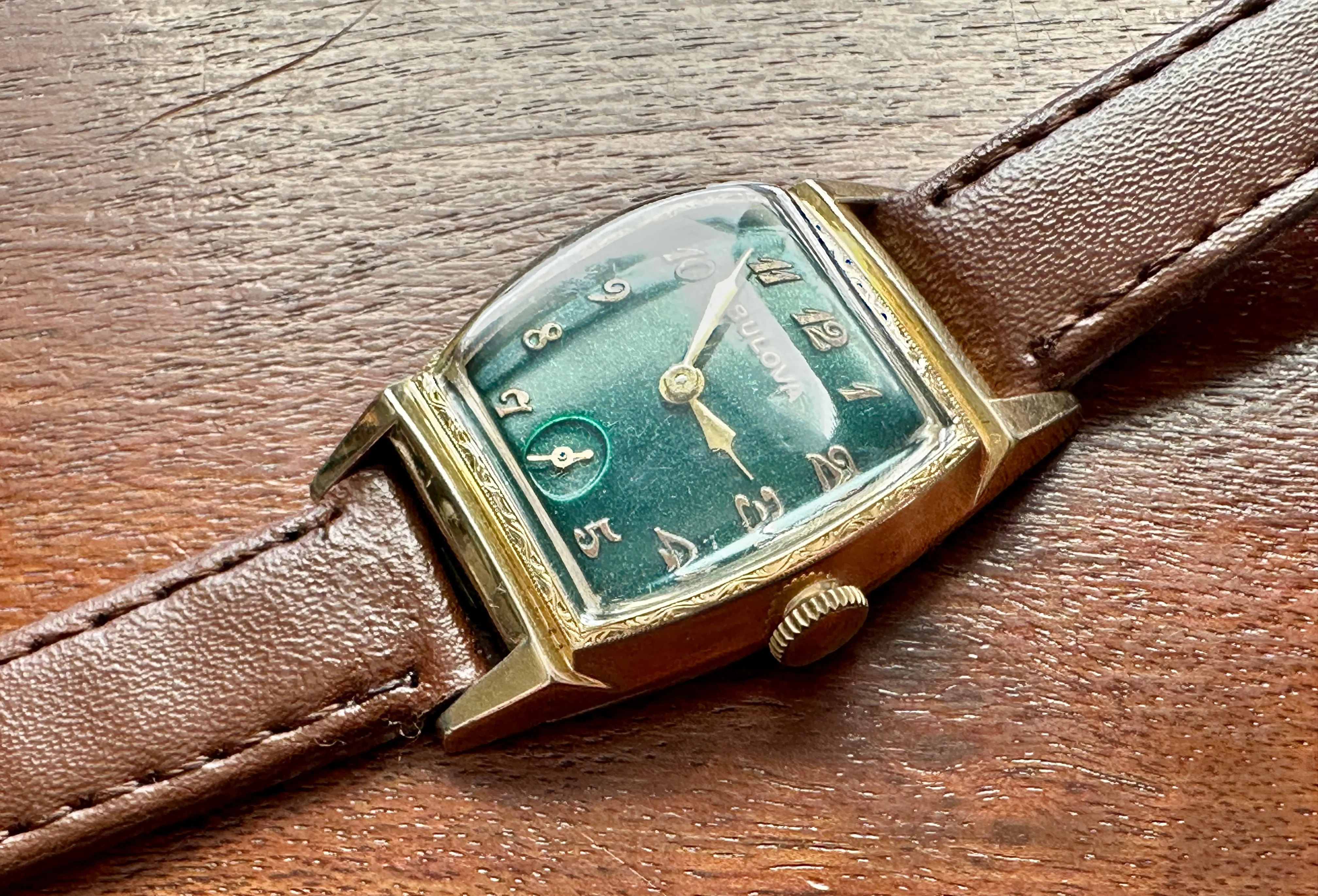 Vintage Bulova Manual Wind Wristwatch Watch Rare Emerald Green Dial Leather Band